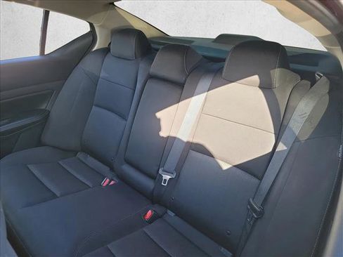 Used 2023 Nissan Altima 2.5 SV image 13