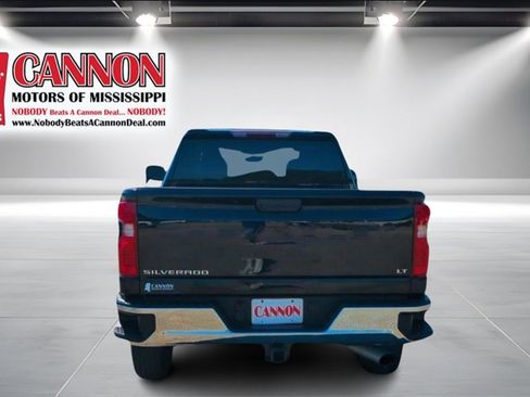 Used 2024 Chevrolet Silverado 2500 LT image 6