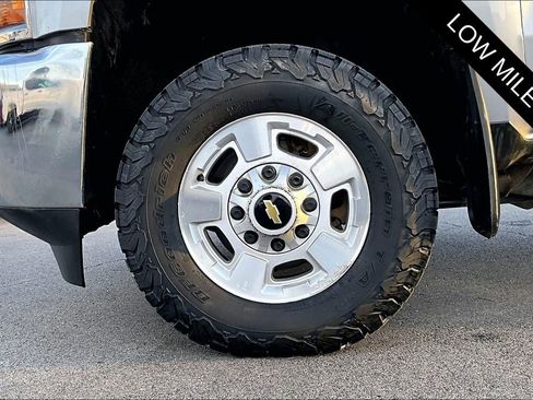 Used 2017 Chevrolet Silverado 2500 LT image 32