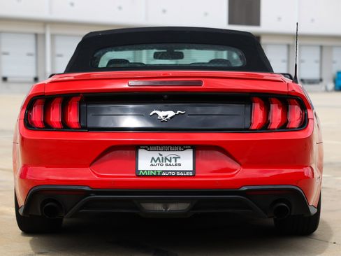 Used 2020 Ford Mustang Premium image 15