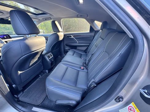 Used 2019 Lexus RX 450h AWD w/ Navigation Package image 8
