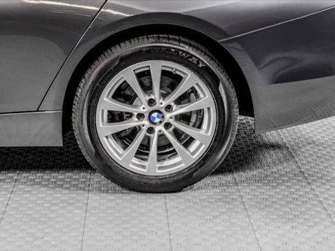 Used 2016 BMW 320i xDrive Sedan AWD/4WD image 36