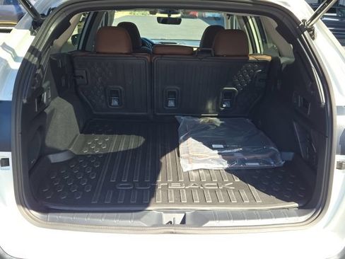 Used 2022 Subaru Outback Touring XT AWD/4WD image 18
