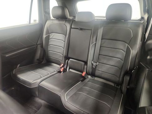 Used 2022 Volkswagen Tiguan SEL R-Line image 26