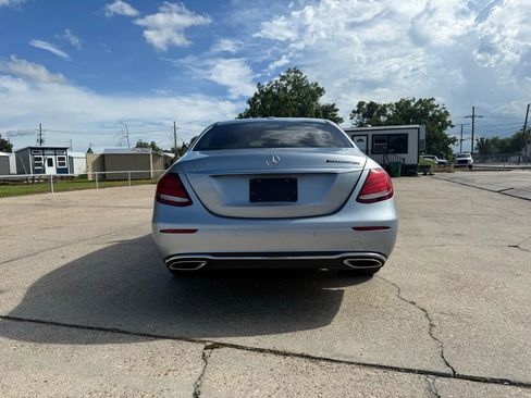 Used 2018 Mercedes-Benz E 300 image 6