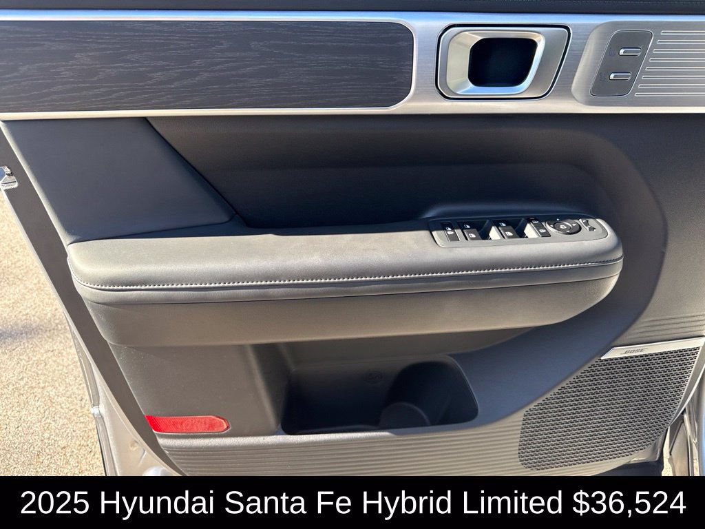 Used 2025 Hyundai Santa Fe Limited FWD image 11
