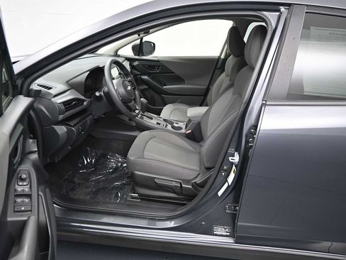 Used 2024 Subaru Crosstrek 2.0i AWD/4WD image 9