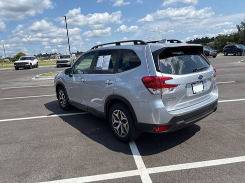 Used 2023 Subaru Forester Premium AWD/4WD image 29