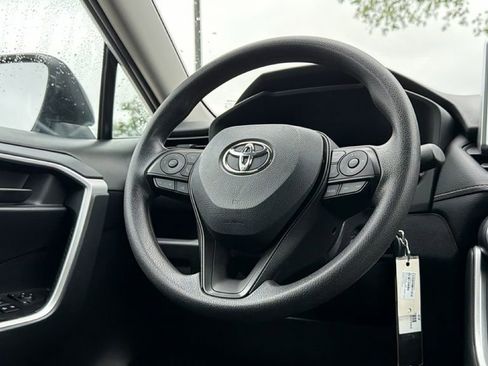 Certified 2025 Toyota RAV4 LE FWD image 36