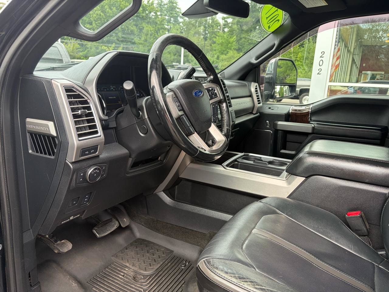 Used 2017 Ford F450 Platinum w/ Platinum Ultimate Package AWD/4WD image 23