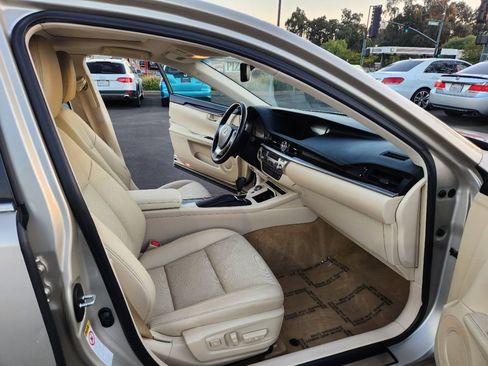 Used 2014 Lexus ES 350 w/ Premium Package image 13