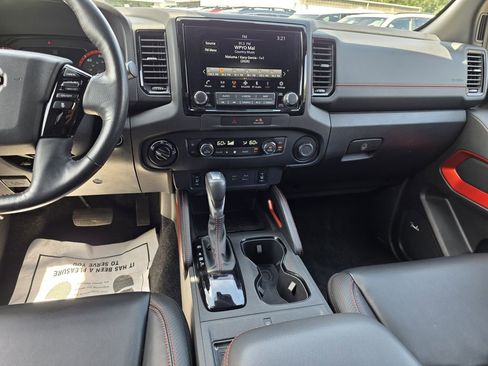 Used 2023 Nissan Frontier PRO-4X w/ Pro-4X Premium Package AWD/4WD image 13