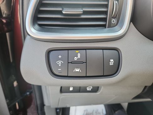 Used 2020 Kia Sorento SX AWD/4WD image 25