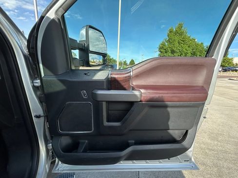 Used 2017 Ford F350 Platinum w/ Platinum Ultimate Package AWD/4WD image 32