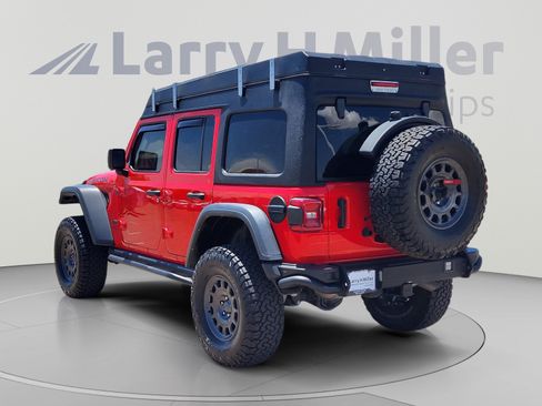 Used 2021 Jeep Wrangler Unlimited Rubicon AWD/4WD image 7