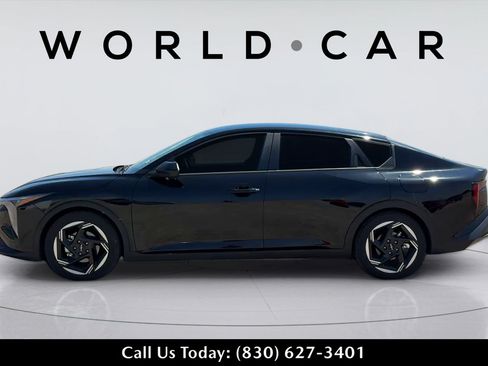 Certified 2025 Kia K4 EX FWD image 6