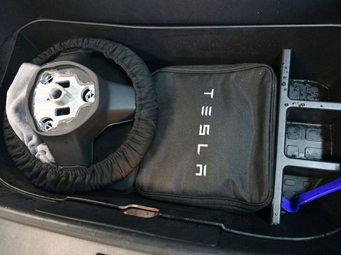 Used 2021 Tesla Model Y Performance AWD/4WD image 26