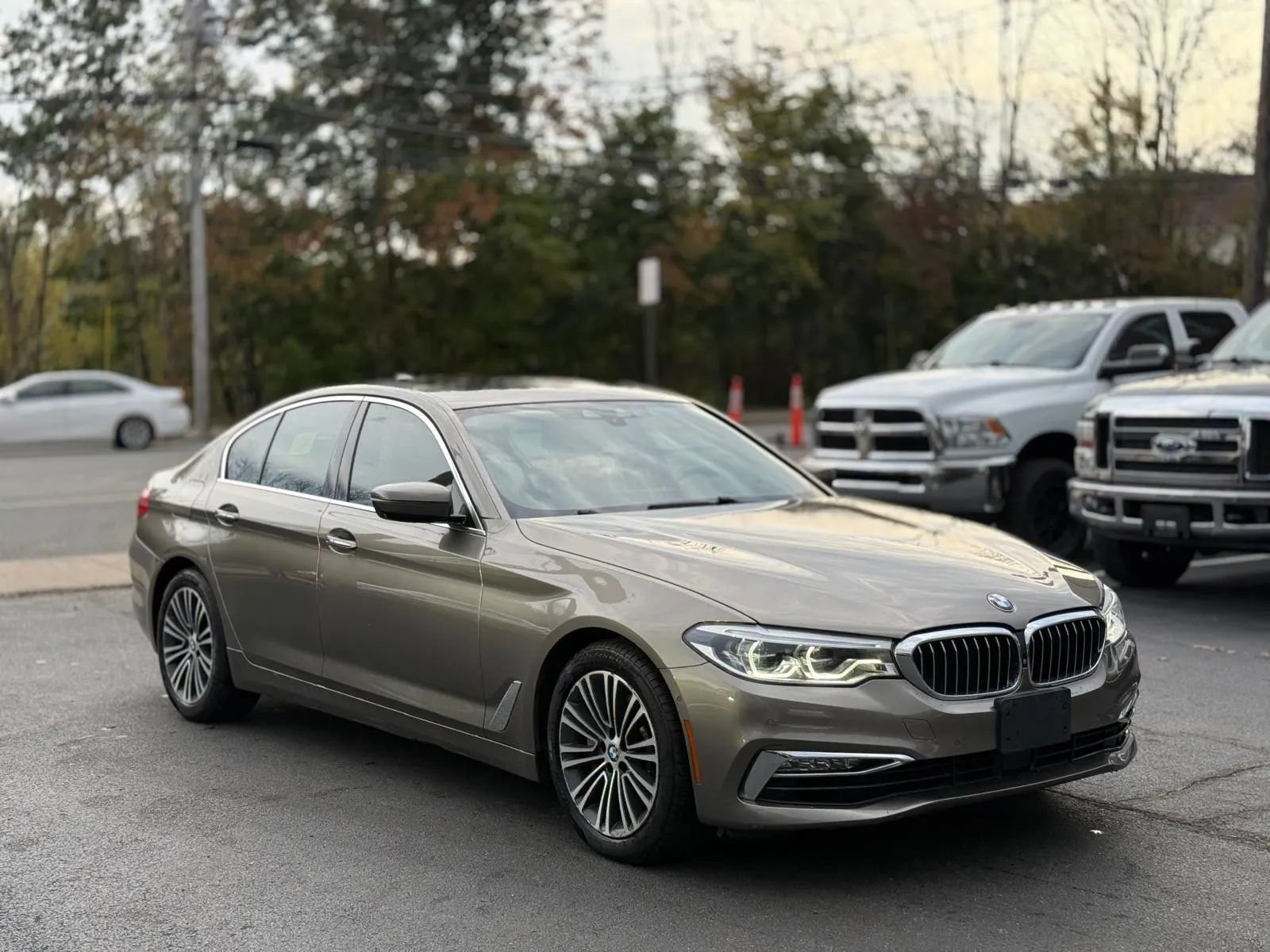 Used 2017 BMW 540i RWD image 5