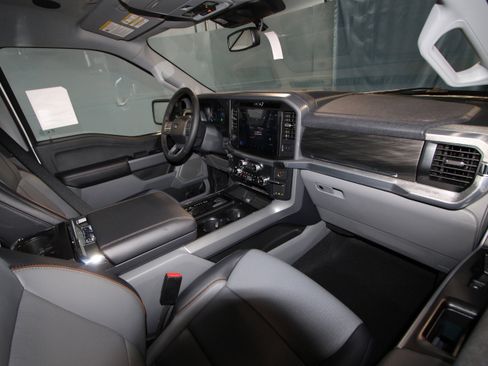 New 2026 Ford F150 Lariat w/ Equipment Group 502A High image 19