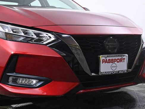 Certified 2022 Nissan Sentra SR w/ Electronics Package image 5