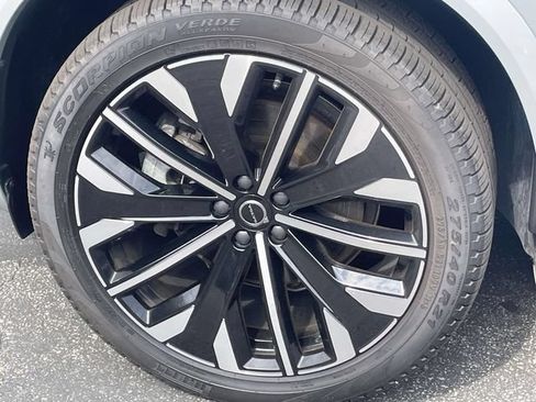 Used 2026 Volvo XC90 B6 Plus w/ Protection Package Premier AWD/4WD image 8