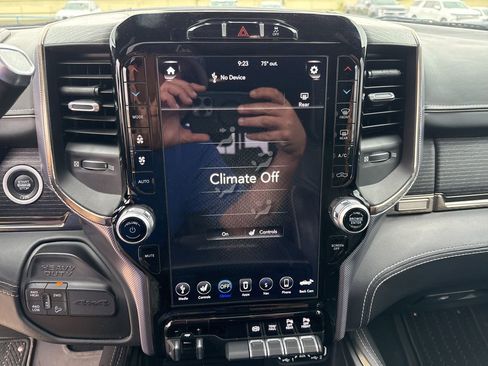 Used 2019 RAM 2500 Limited image 24