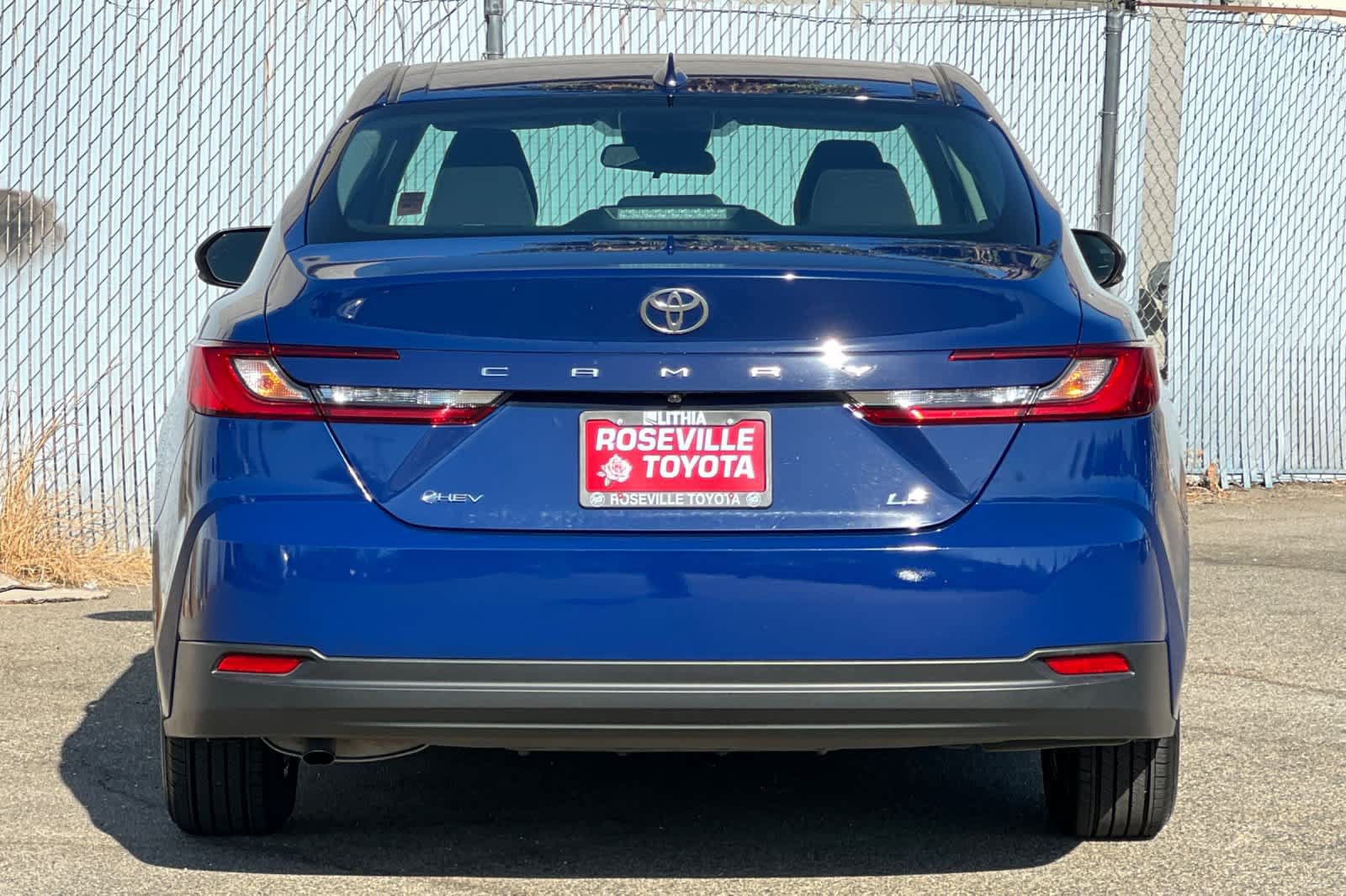 Certified 2025 Toyota Camry LE FWD image 4