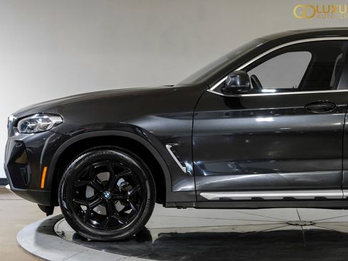 Used 2025 BMW X4 xDrive30i image 13