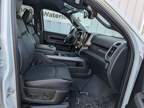 Used 2024 RAM 2500 Laramie w/ Night Edition image 20