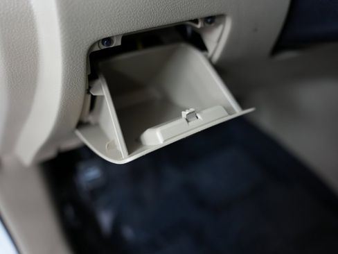 Used 2013 Toyota Highlander SE image 50