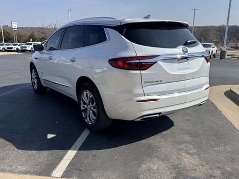 Used 2021 Buick Enclave Avenir w/ Avenir Technology Package image 3