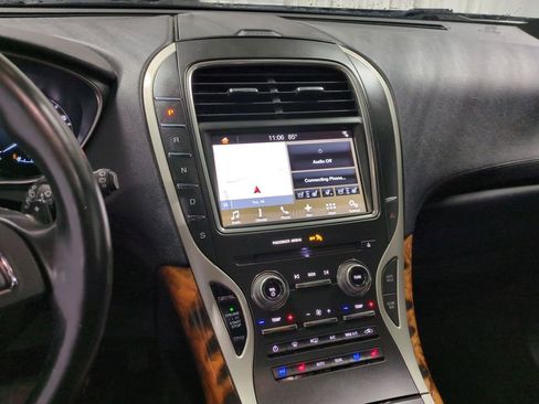 Used 2017 Lincoln MKX Reserve w/ Lincoln MKX Climate Package image 35