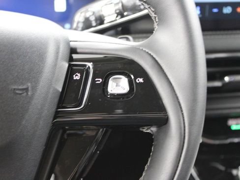 New 2026 Lincoln Corsair Premiere image 36