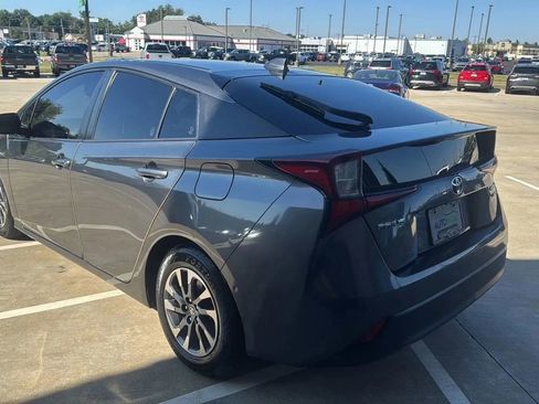 Used 2019 Toyota Prius Limited image 6