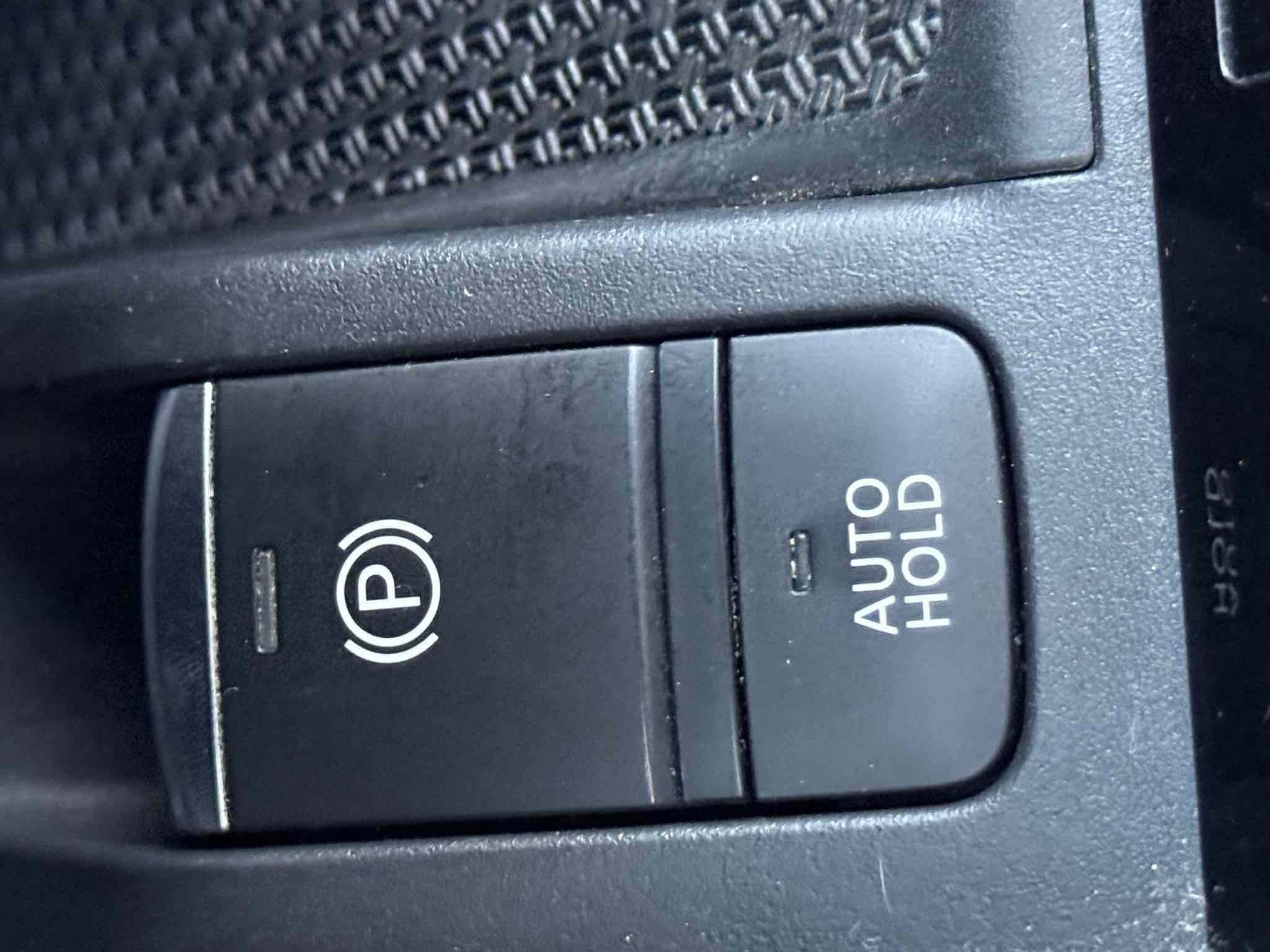 Used 2022 Nissan Kicks SV FWD image 19