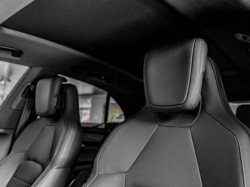 Certified 2024 Porsche Macan 4 Electric image 15