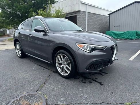 Used 2018 Alfa Romeo Stelvio AWD image 7