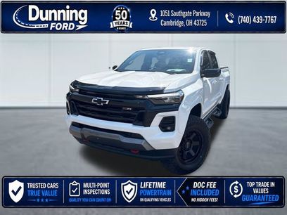Used 2024 Chevrolet Colorado Z71 w/ Z71 Convenience Package 2