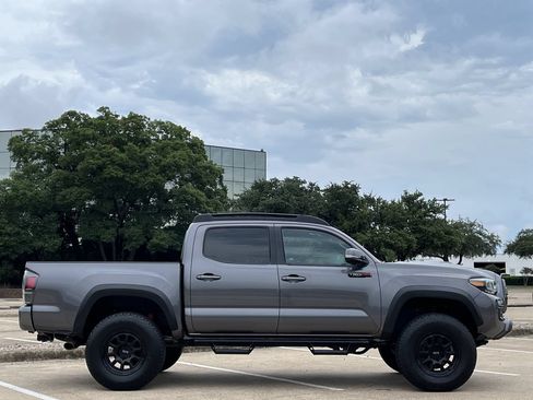 Used 2021 Toyota Tacoma TRD Pro AWD/4WD image 3