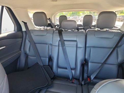 New 2025 Ford Explorer Active w/ Active Comfort Package image 18