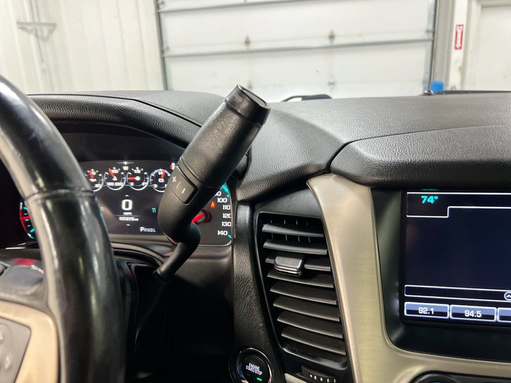 Used 2019 GMC Yukon XL Denali w/ Denali Ultimate Package AWD/4WD image 18