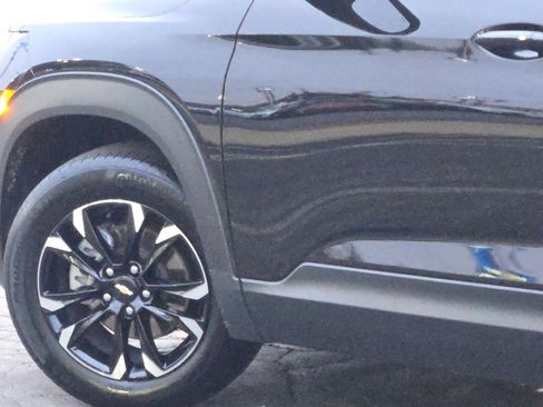 Certified 2023 Chevrolet TrailBlazer LT w/ Convenience Package image 13