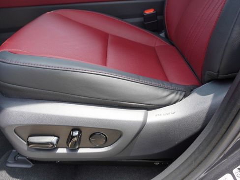 Certified 2025 Lexus NX 250 FWD w/ Towing Package (2000 Lbs) image 20