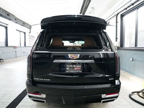 Used 2025 Cadillac Escalade Premium Luxury w/ LPO, Floor Liner Package AWD/4WD image 45