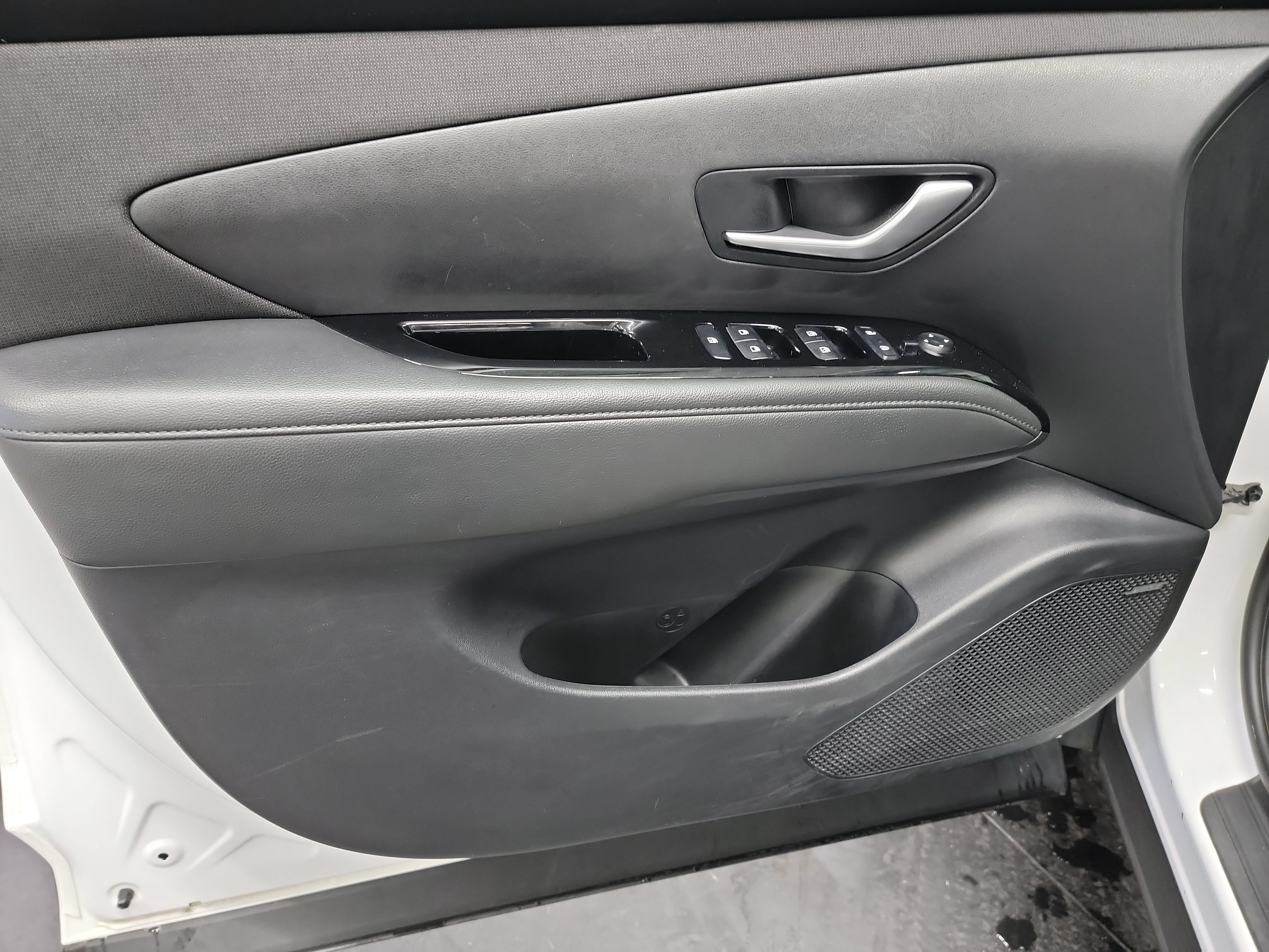Used 2023 Hyundai Tucson Limited FWD image 13