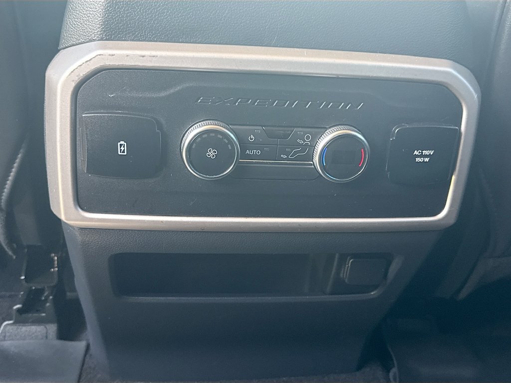 Used 2023 Ford Expedition XLT RWD image 28