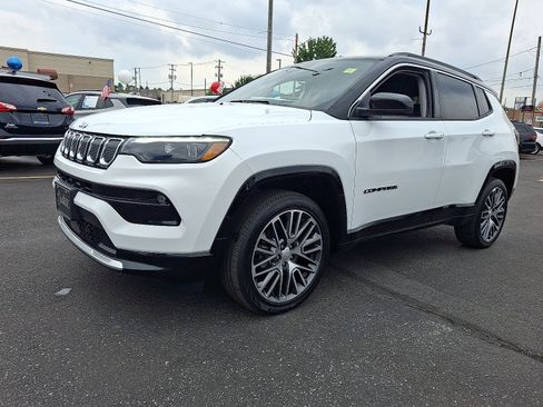 Used 2022 Jeep Compass Limited w/ Elite Group AWD/4WD image 1