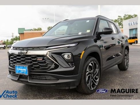 Used 2026 Chevrolet TrailBlazer RS w/ Convenience Package AWD/4WD image 1