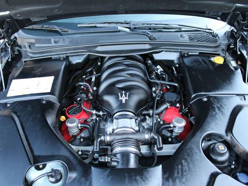 Used 2018 Maserati GranTurismo Sport image 25