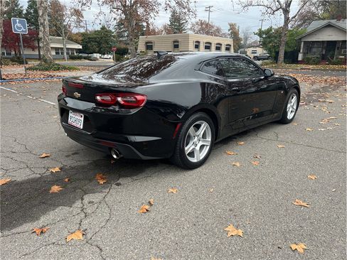 Used 2023 Chevrolet Camaro LT image 7